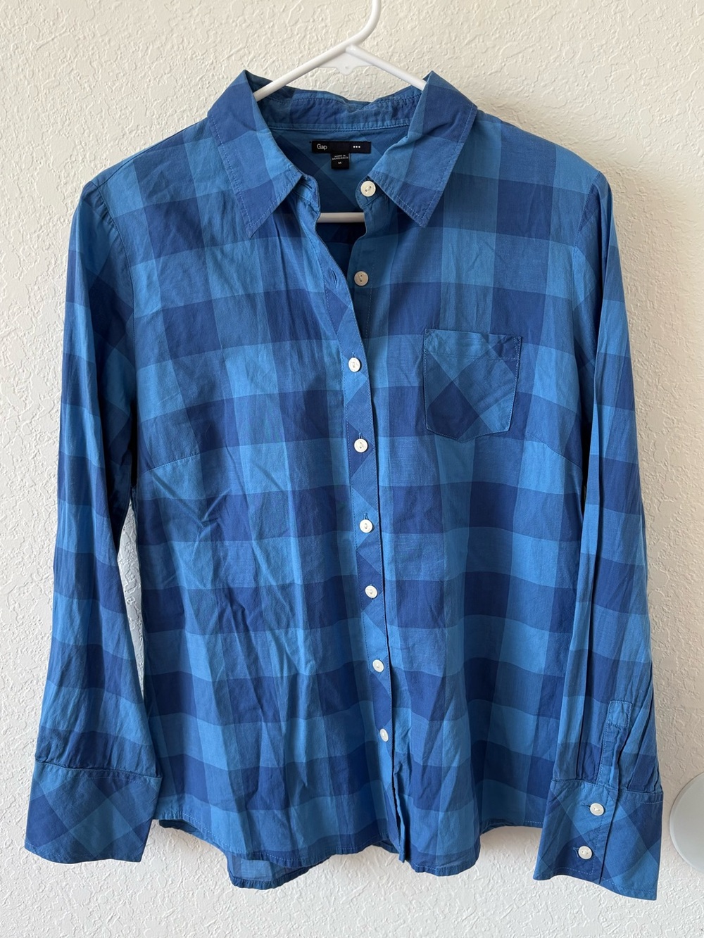GAP Blue Plaid Long-Sleeve Button-Down Shirt